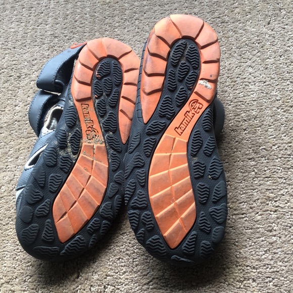 Kamik Adjustable Sandals | Size 8 - Picture 5 of 6